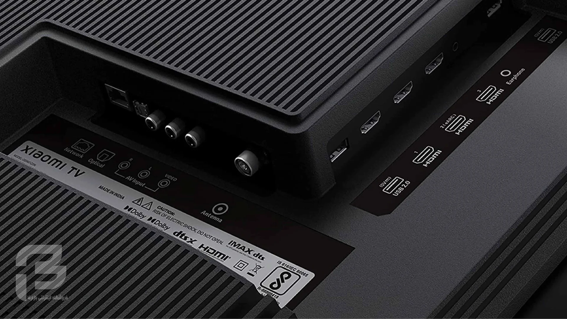تلویزیون‌ شیائومی دارای پورت‌های متنوعی برای اتصال به دیگر دستگاه‌ها هستند، از جمله HDMI، USB، و بلوتوث.